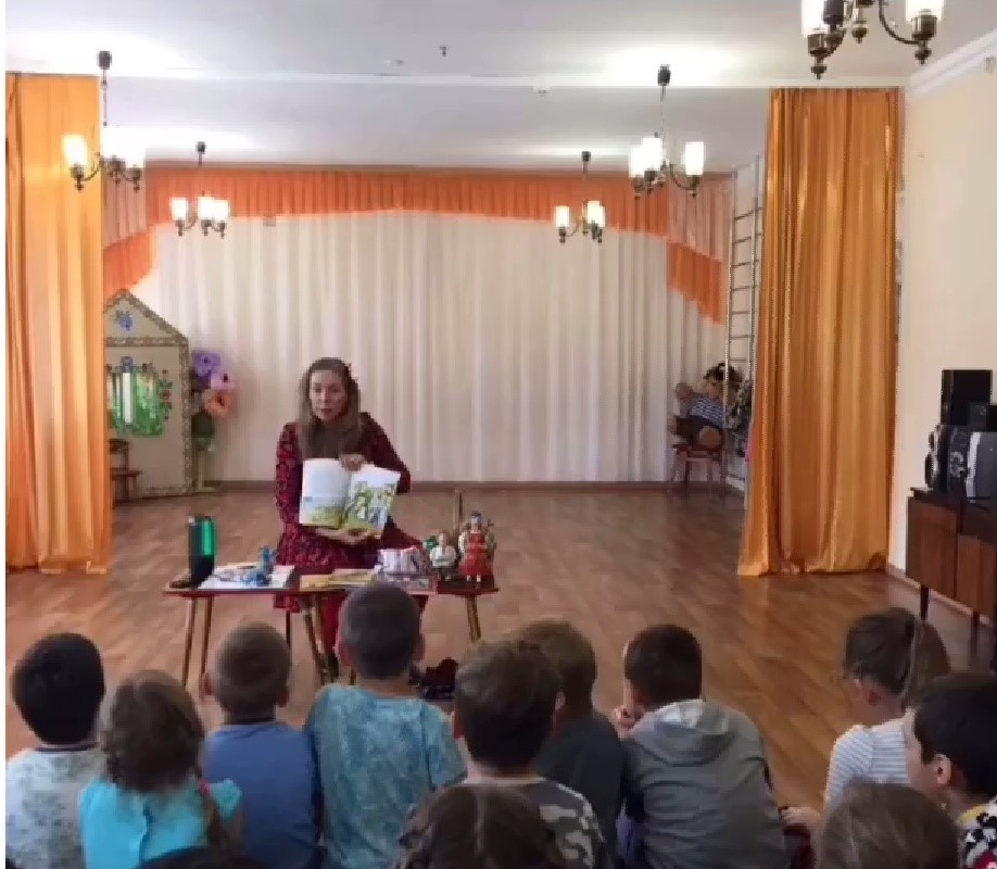 Библиотеке им. А. Гайдара в г.Кострома -2.jpg